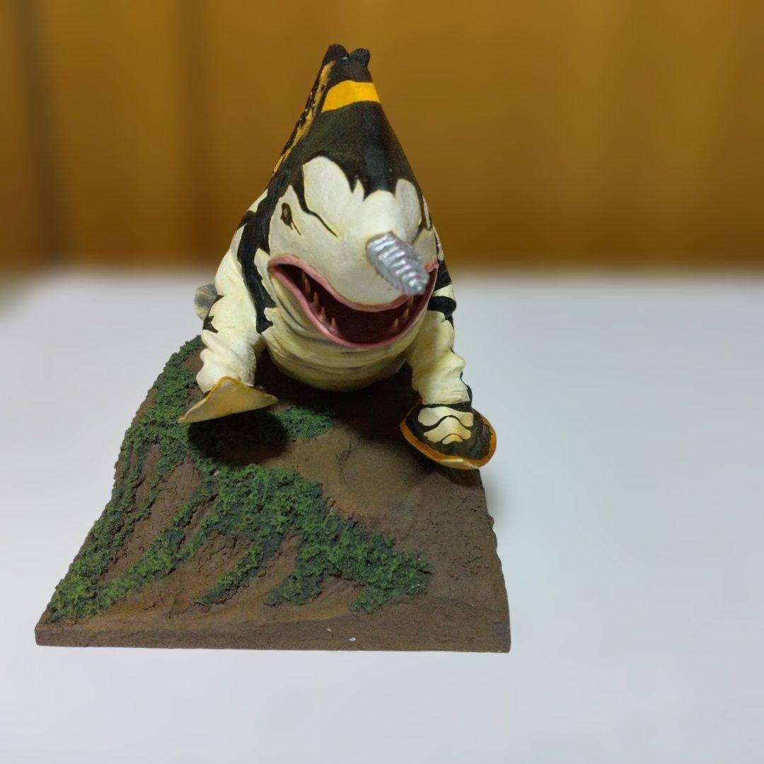 グビラ ART OF WAR ULTRA Series #6 ウルトラマン