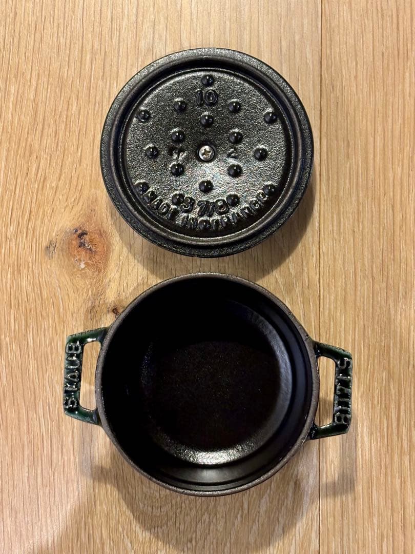 staub ストウブ　ピコ•ココット　ラウンド　10cm