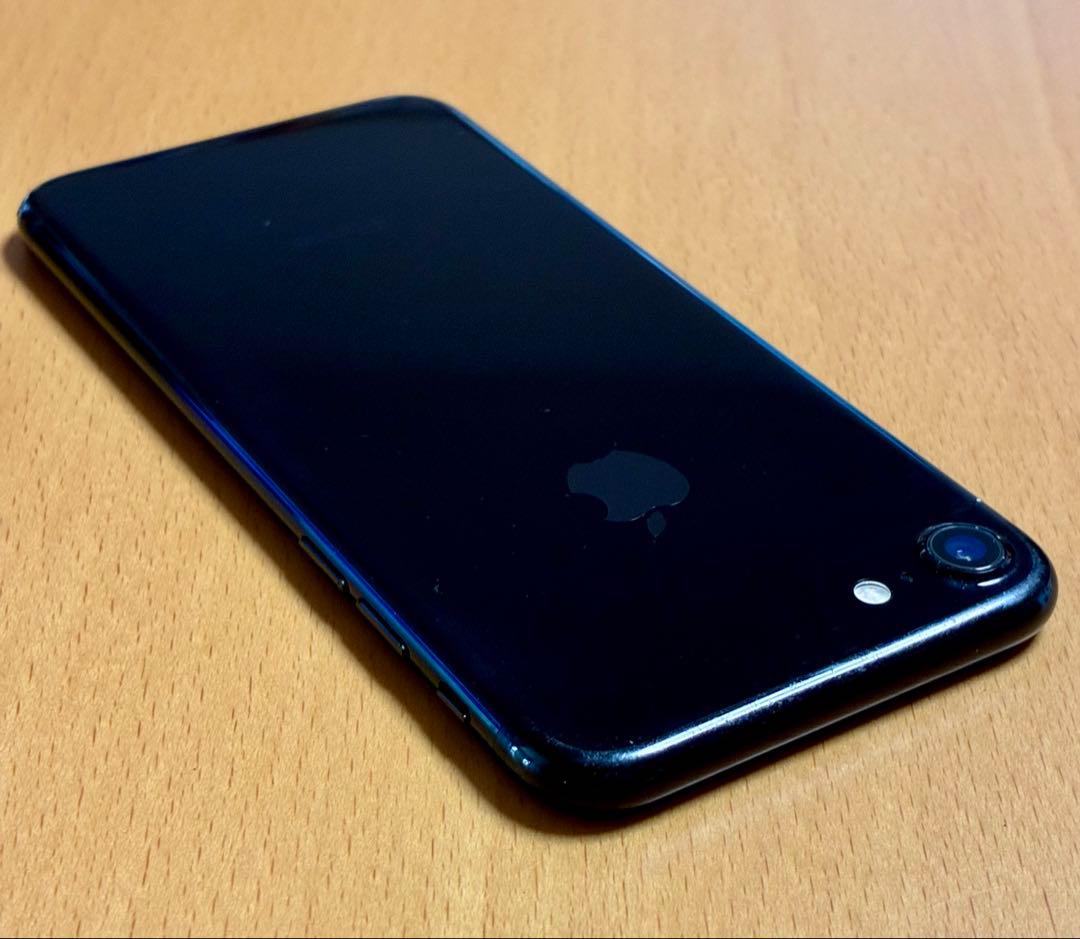 あ*い様 iPhone7 本体 256GB ジェットブラック