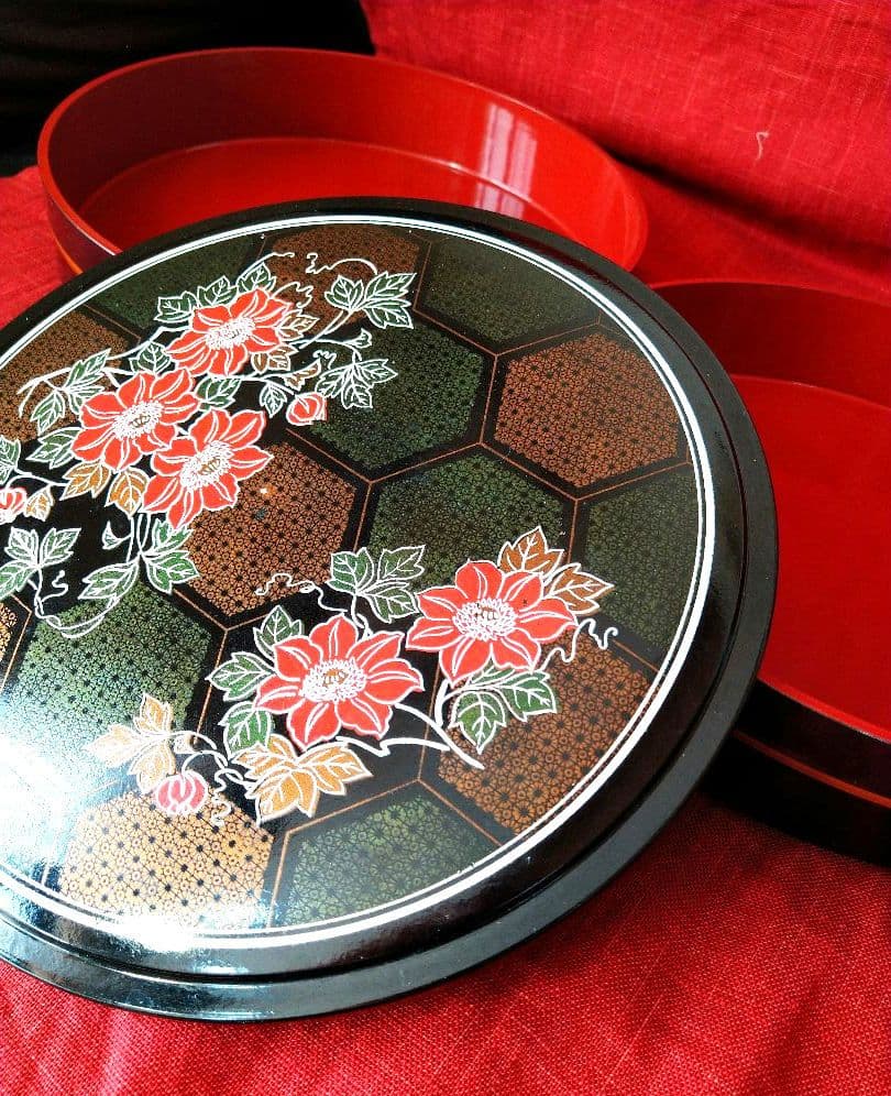 ♥希少５０年前・超レアヴィンテージ品♥花柄・漆塗り特大箱と２段丸重箱1個選べます