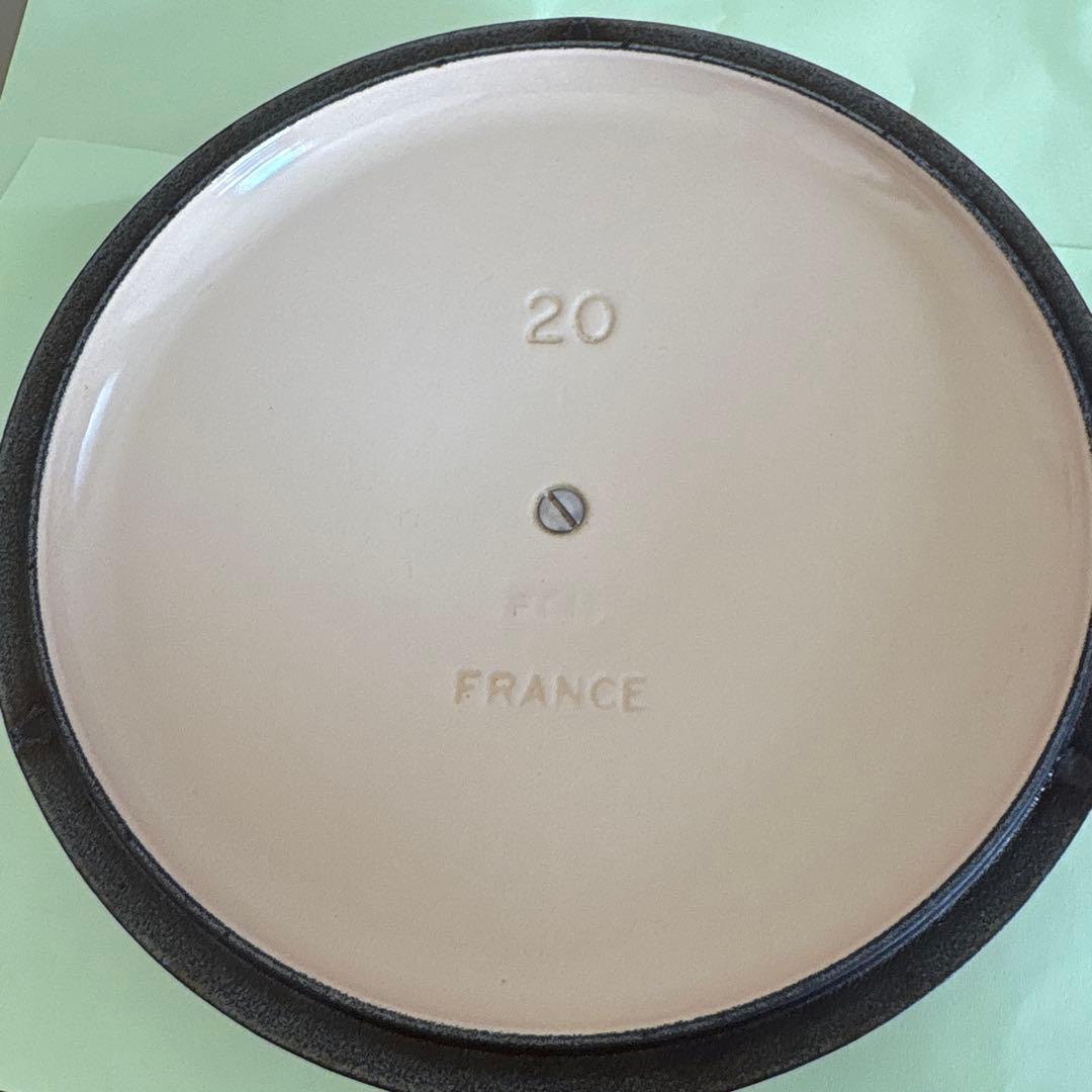 ル・クルーゼ　LE CREUSET 両手鍋　20㎝