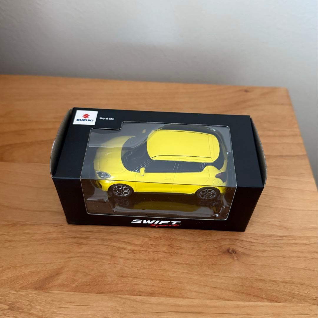 ジ*！様 スイフトスポーツ　1/43 スズキ純正　プルバックカー