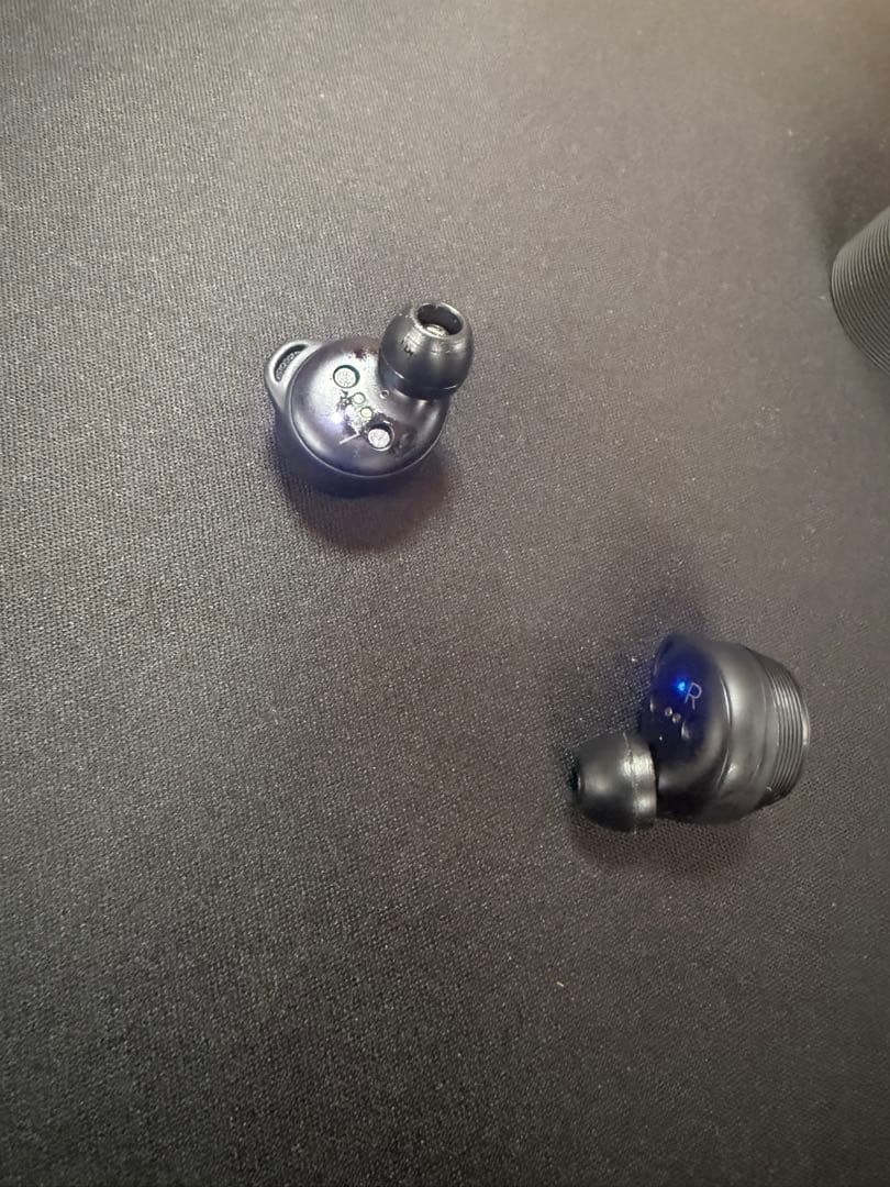 イヤホン BANG & OLUFSEN Beoplay E8 Sport Black