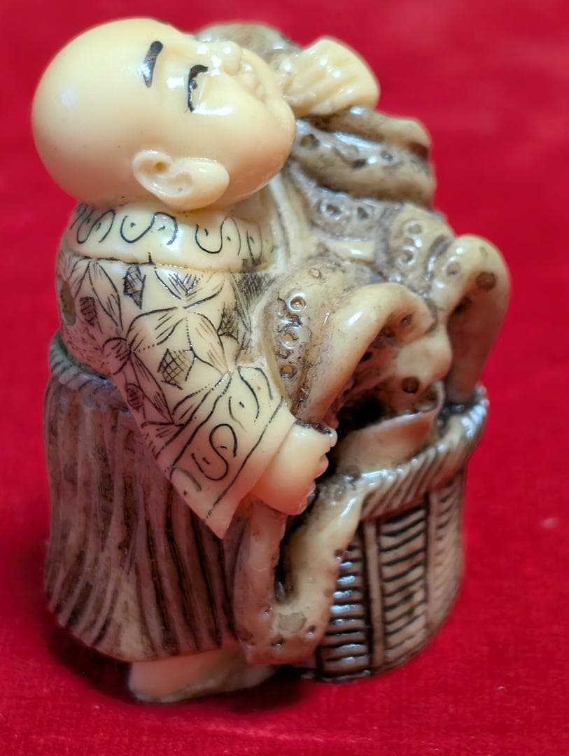 古美術　和彫　オブジェ　根付　在銘あり