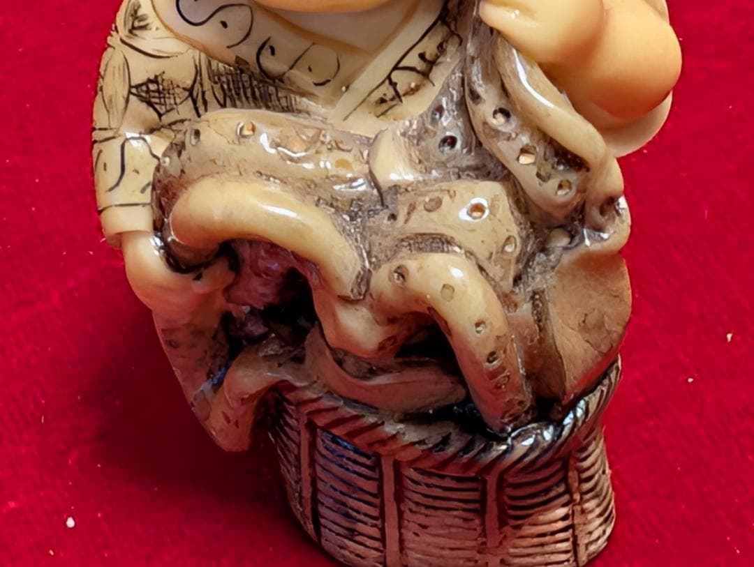 古美術　和彫　オブジェ　根付　在銘あり