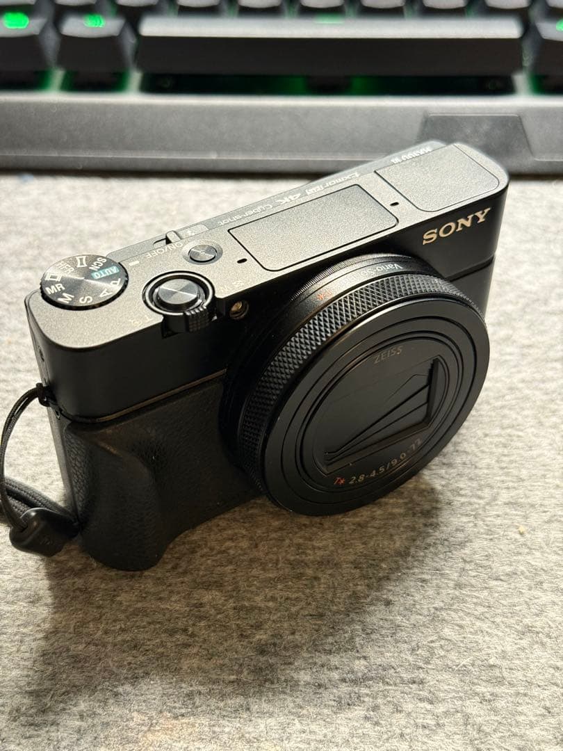 サ*舗様 SONY RX100m6 コンパクトデジタルカメラ バッテリー3個付き