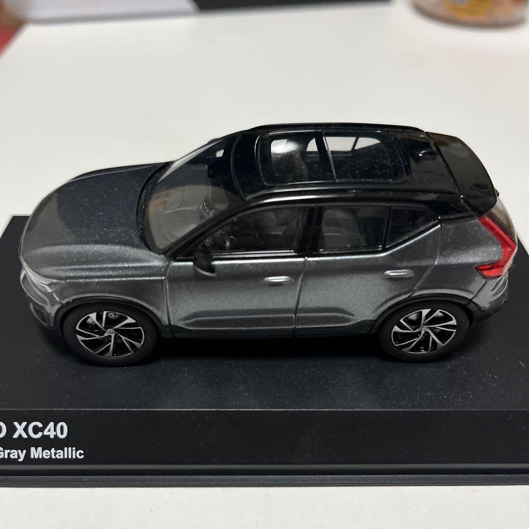 京商 1/43 ボルボ XC40