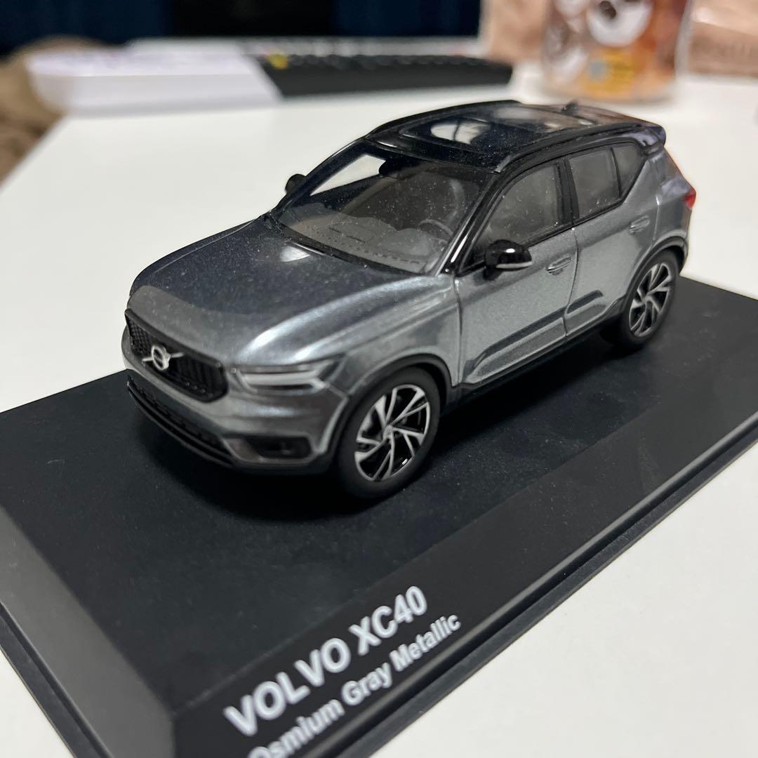 京商 1/43 ボルボ XC40