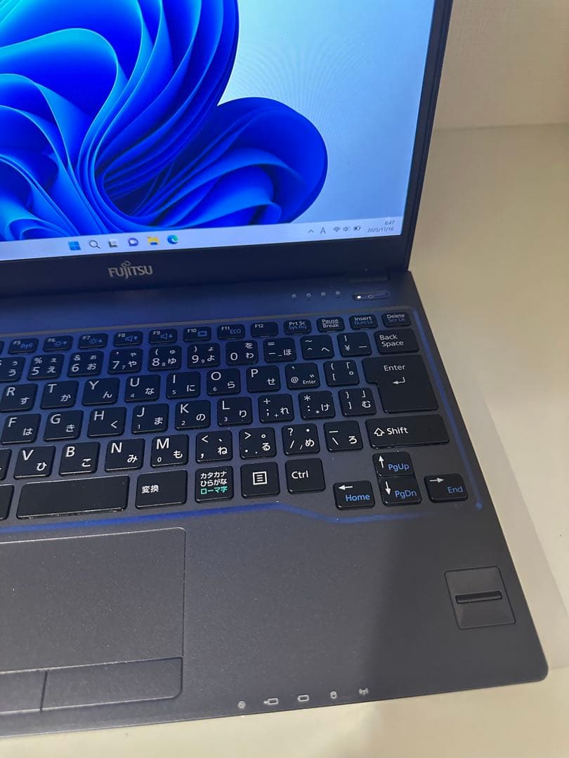 LIFEBOOK UH75／B1 i5第7世代SSD128Win11FHD
