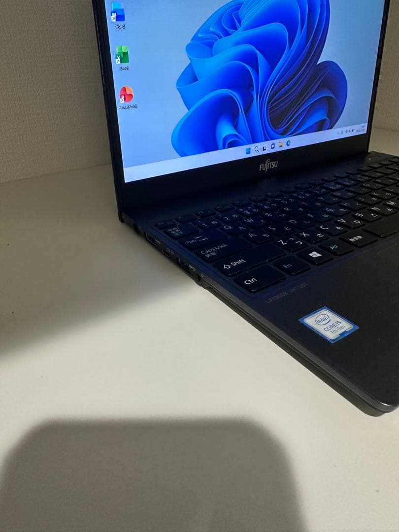 LIFEBOOK UH75／B1 i5第7世代SSD128Win11FHD