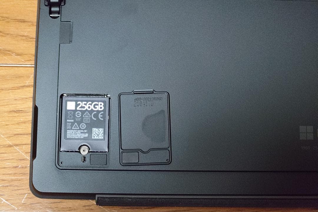 Windowsタブレット本体 Surface Pro 7+ i5 8GB 256GB microSD512GB