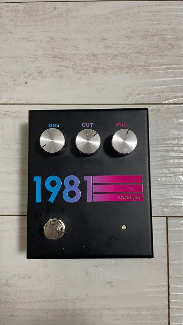 ギター 1981 inventions DRV V1