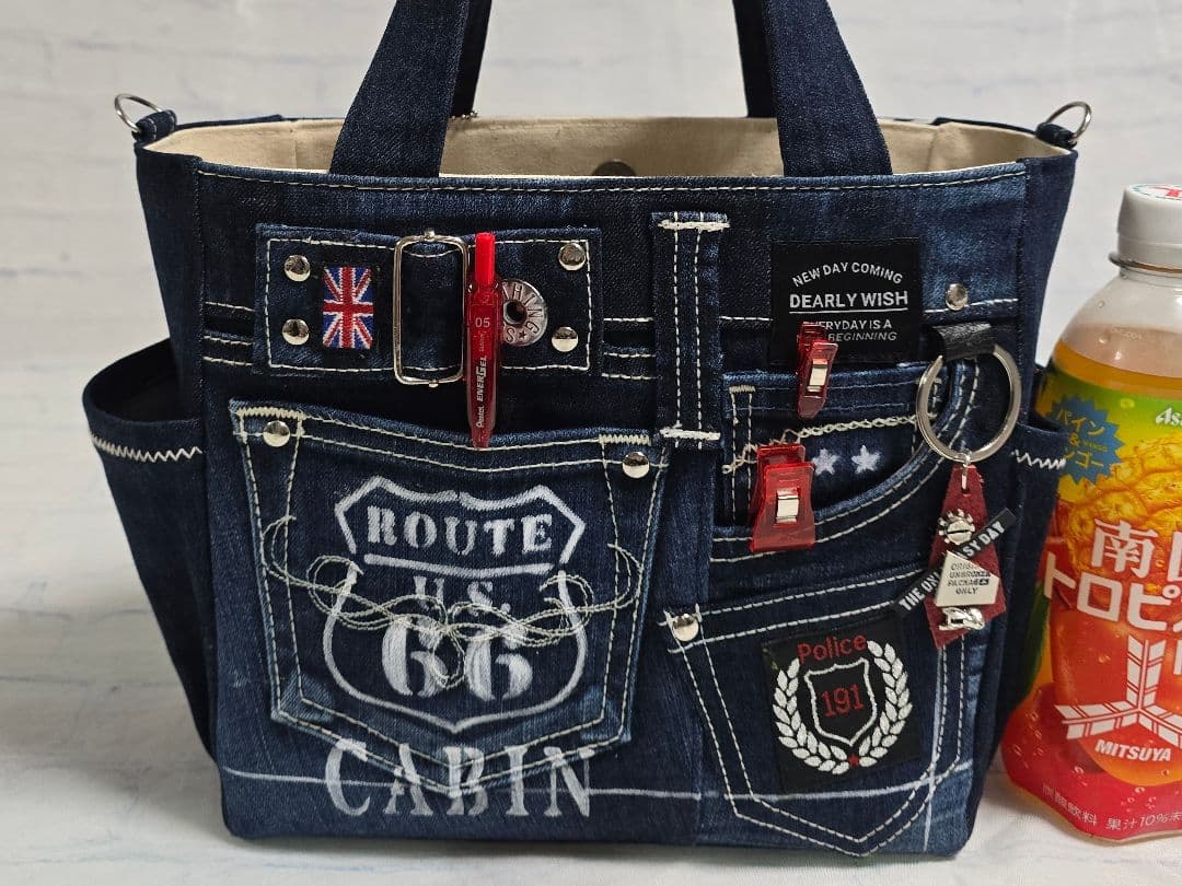 デニムリメイクトートバッグ お洒落カジュアル インディゴブルー 底板付き