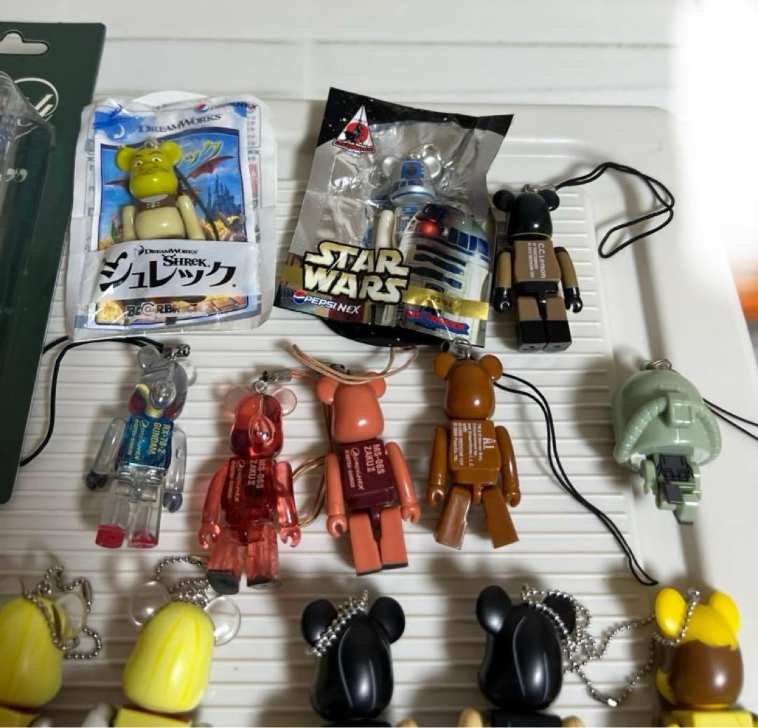 ベアブリックのセット（Happy） MARVEL