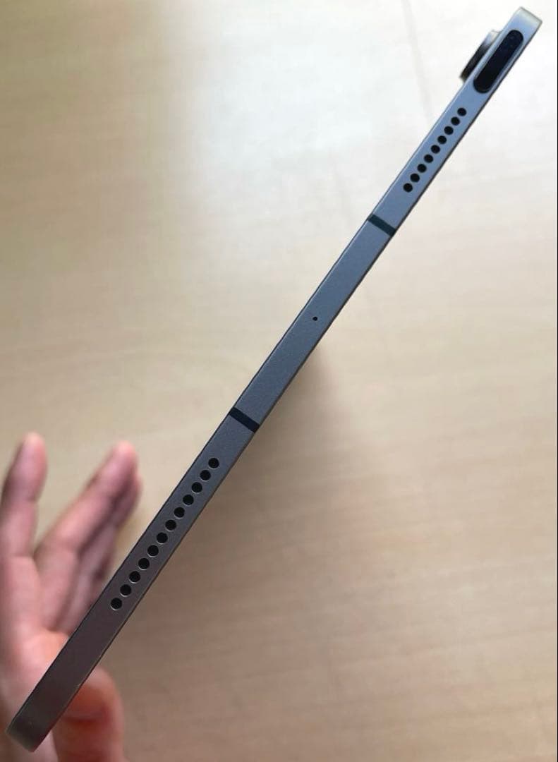 iPad Air 第5世代　Cellular グレイ　64GB 超美品 #6