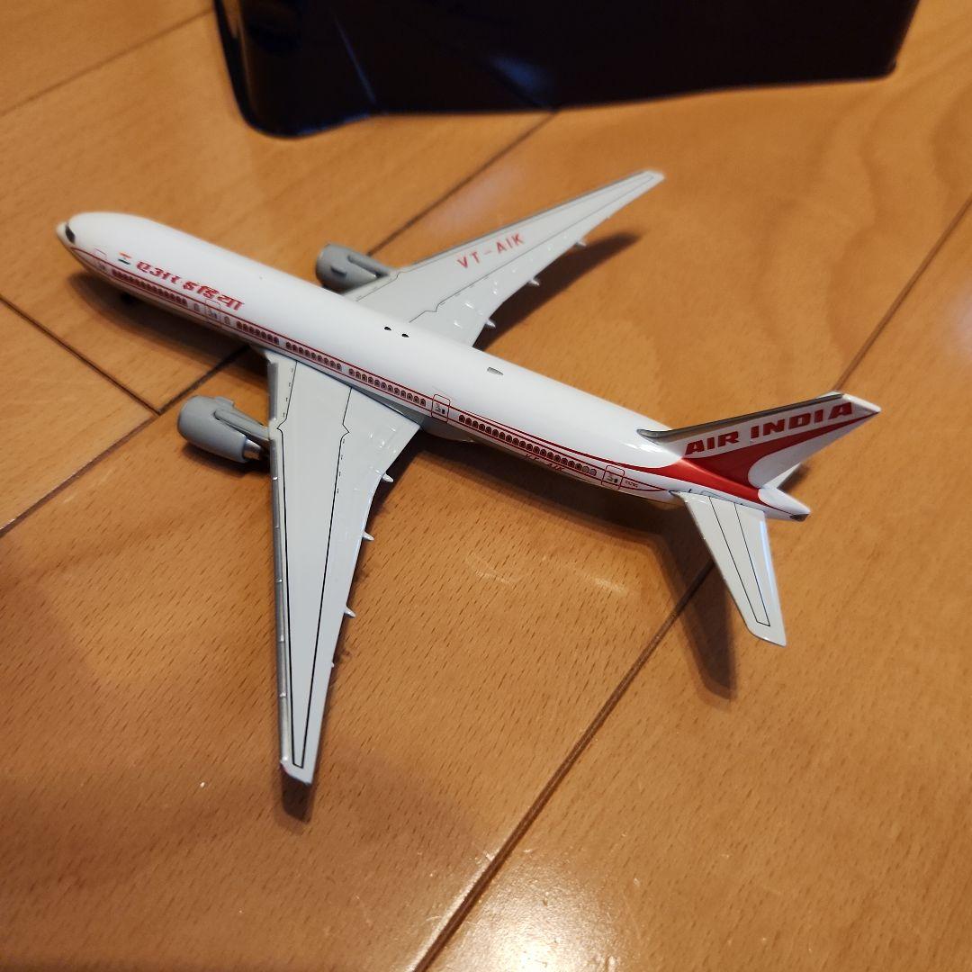 航空機・ヘリコプター AIR-INDIA BOEING777-200ER