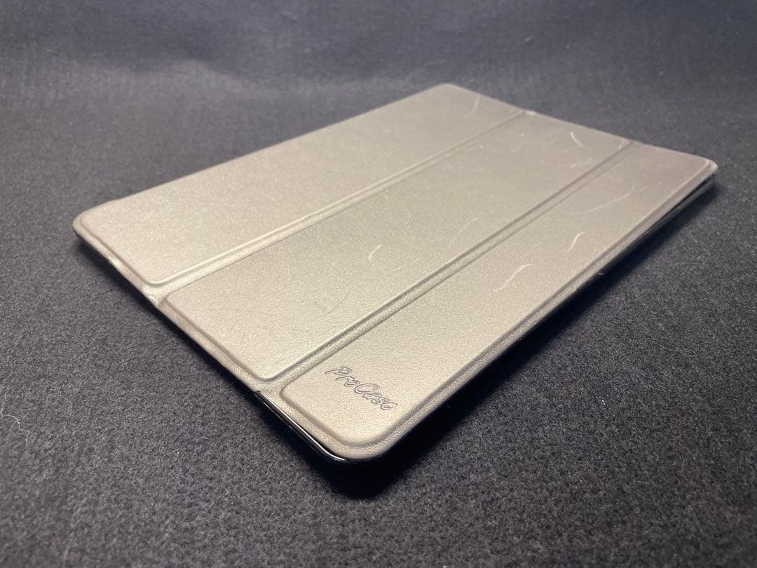 【極美品】iPad Air 2 Wi-Fi 16GB シルバー •ケース付き