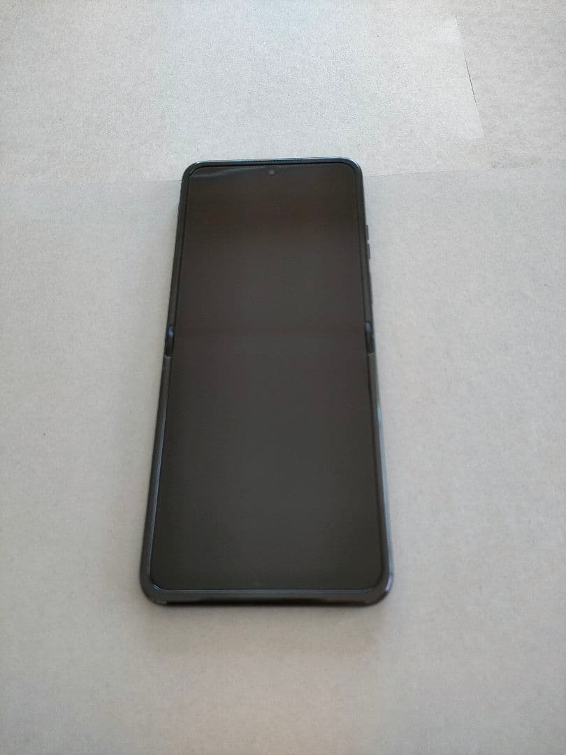 8/31限定値下げ!! Motorola razr 50 ultra 512GB