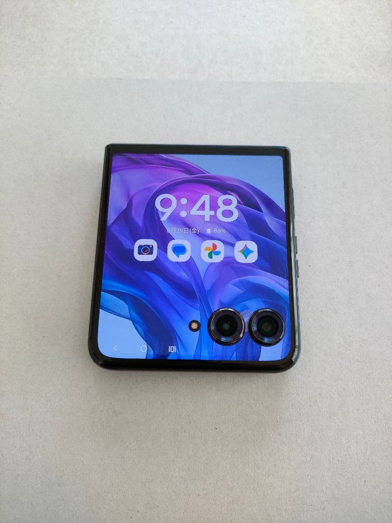 8/31限定値下げ!! Motorola razr 50 ultra 512GB