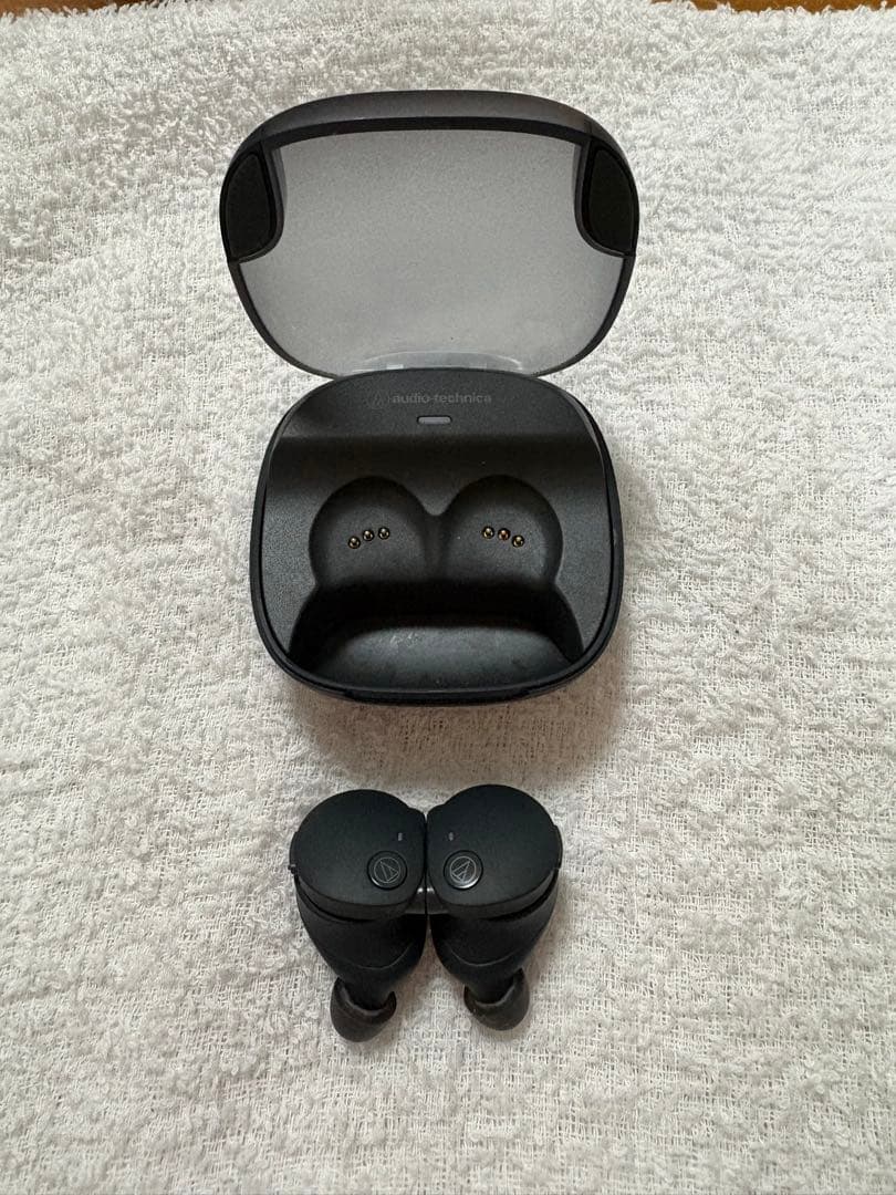 美品！audio-technica ワイヤレスイヤホン ATH-CKS50TW2