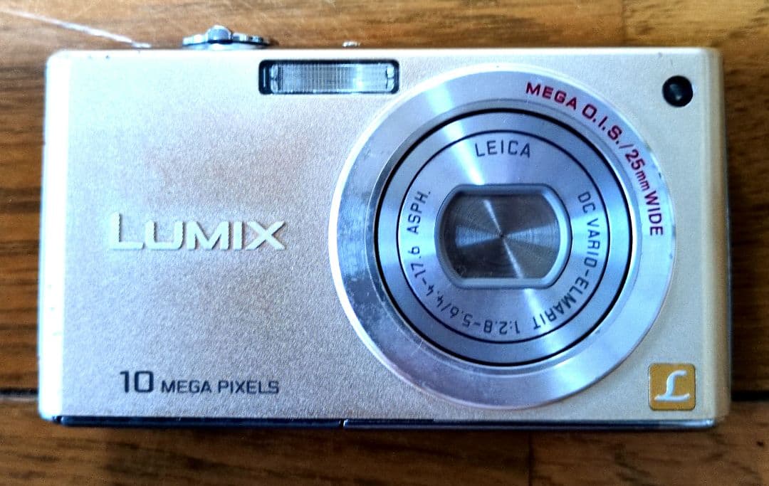 デジカメ カメラ Panasonic LUMIX DMC-FX35 匿名配送！