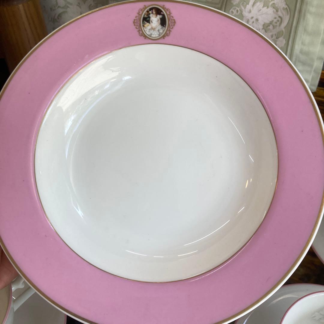 鈴木その子さんSONOKOシリーズ 大皿小皿 カップ&ソーサー フィギュア付き