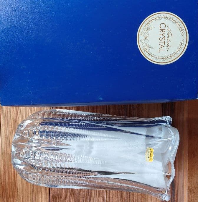 新品　ノリタケ　クリスタル花瓶