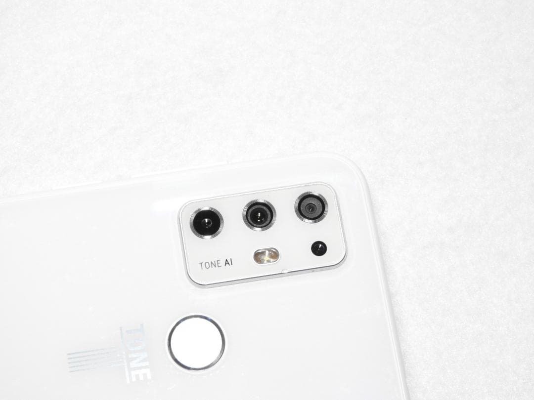 トーンモバイル TONE e21 128GB SIMフリー