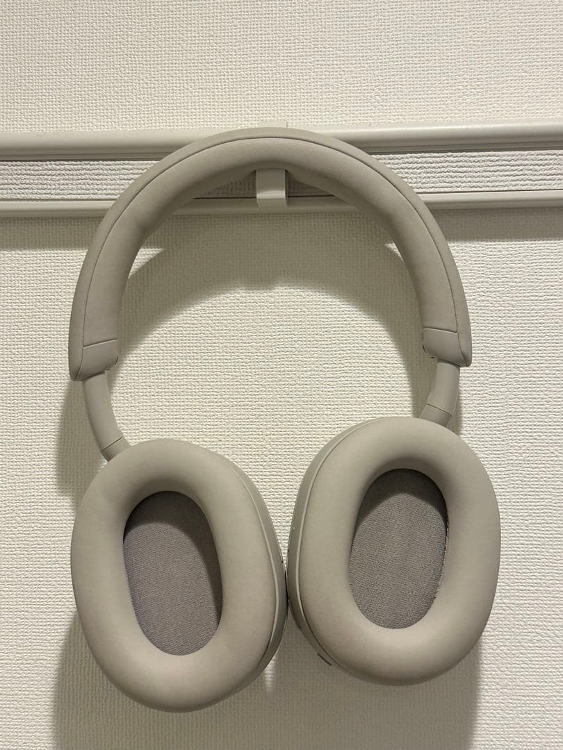 SONY ￼WH-1000XM5 プラチナシルバー