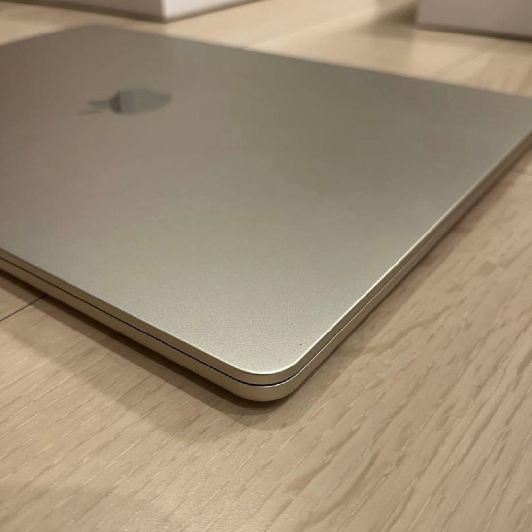 Apple MacBook Air M2 15インチ 8GB 256GB