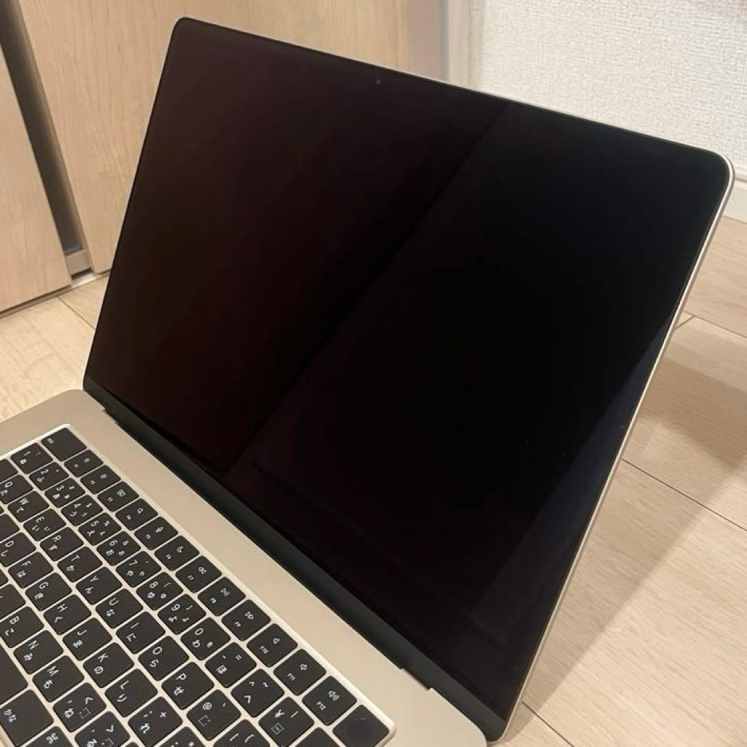 Apple MacBook Air M2 15インチ 8GB 256GB