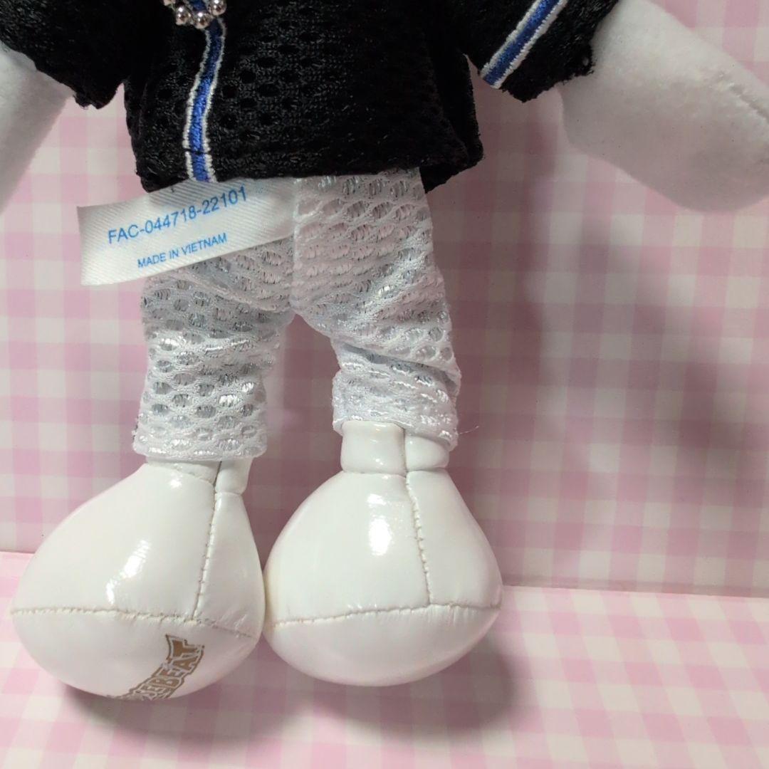 クラブマウスビート　ミッキーマウス　ぬいぐるみバッジ　黒ジャケ