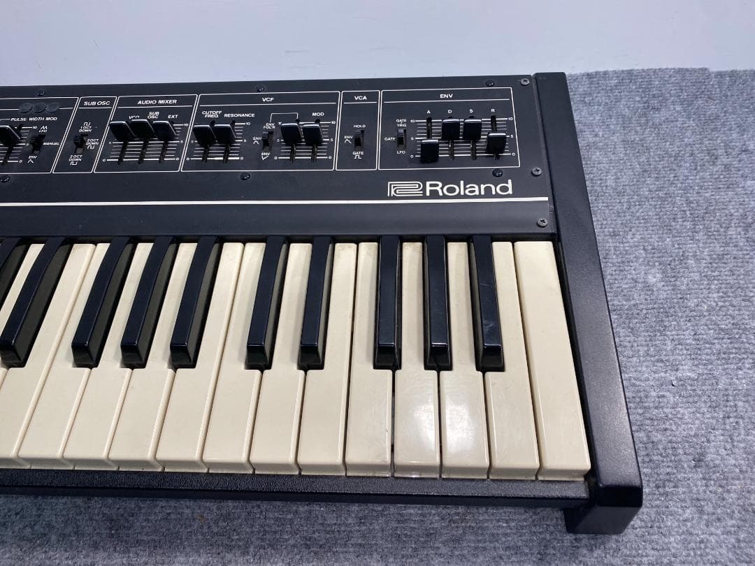 Roland SH-09 シンセサイザー