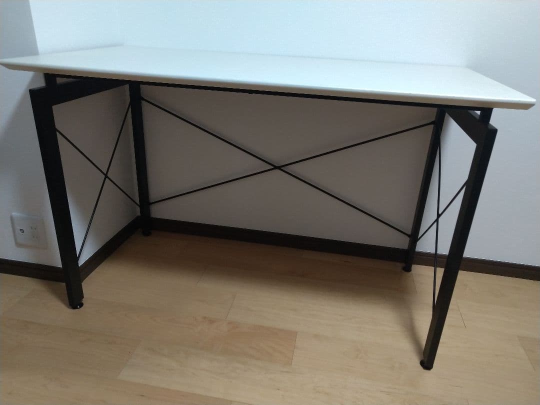 ホワイト木製デスク 背面収納ラック付き