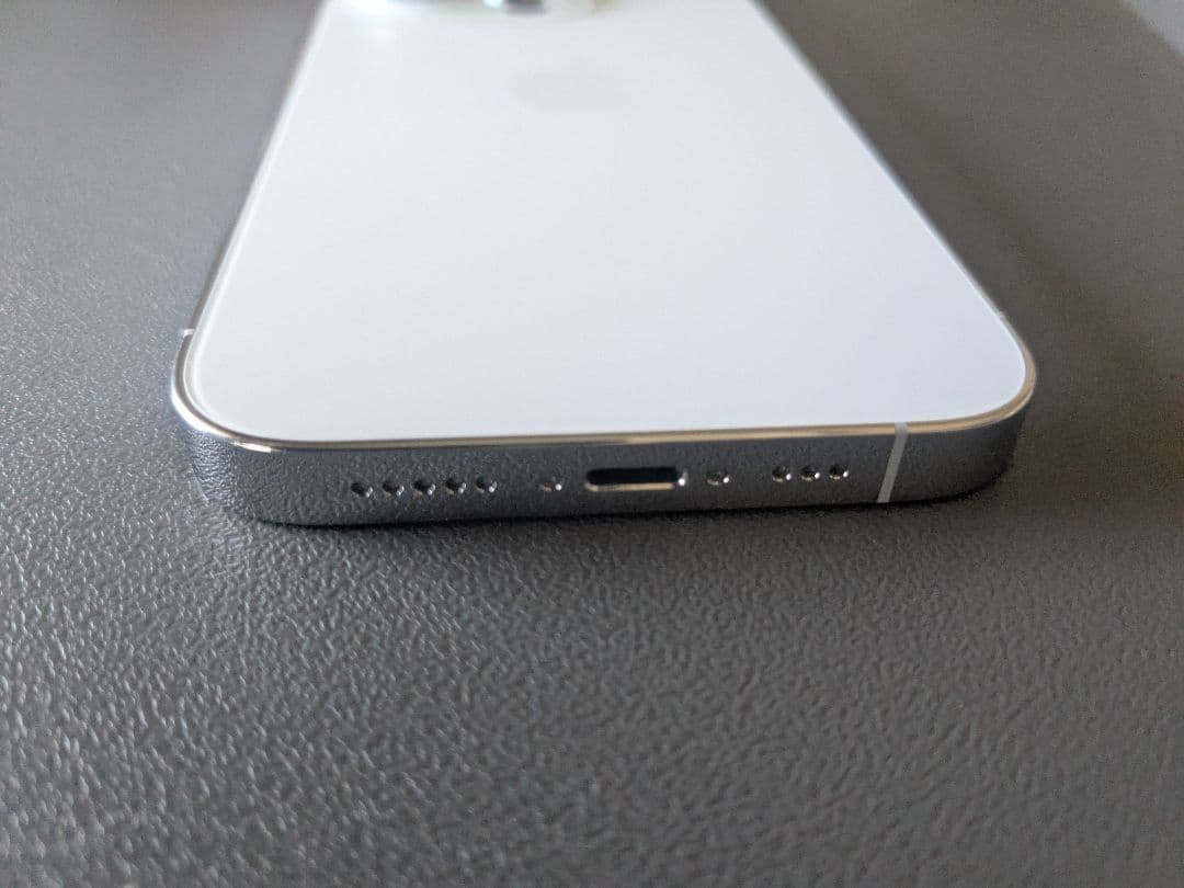 【美品】Apple iPhone 14 Pro シルバー 本体128 SIMフリ