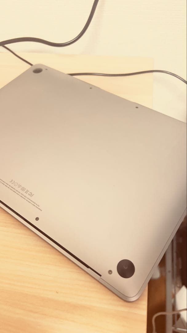 動作化ですがジャンク扱い。MacBook 12インチ 2017 バッテリー✖️