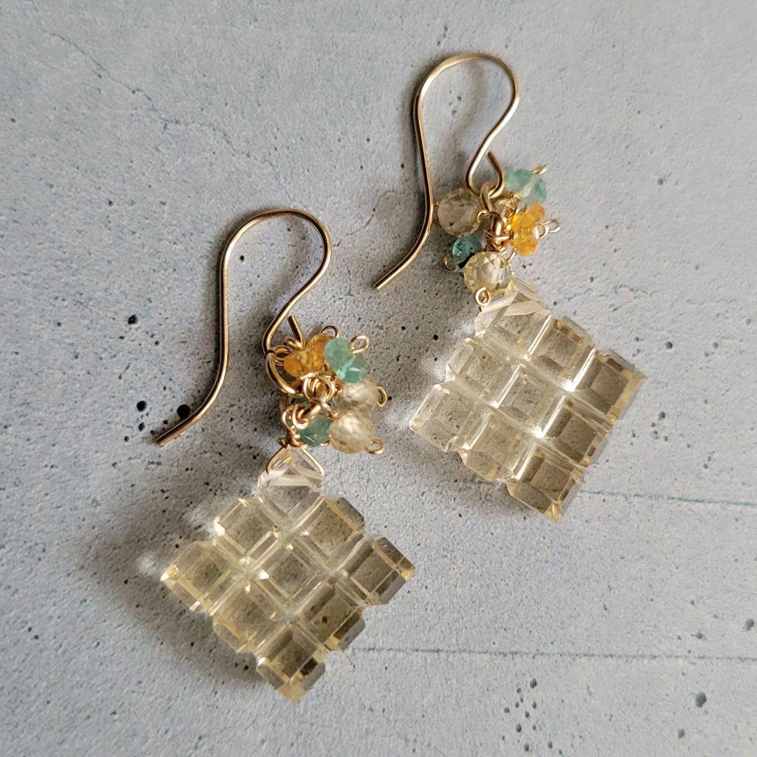 のんたん様 シトリン カービング ピアス