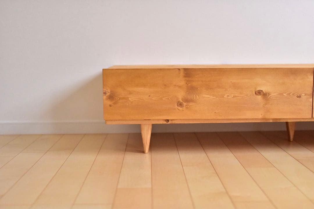 無垢材】テレビボード150 オーク色　木脚　北欧風　無垢材