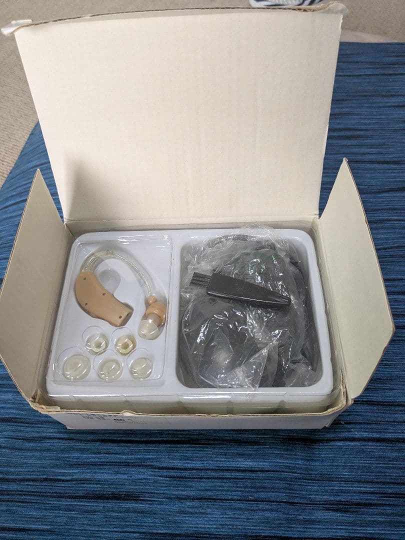 補聴器 耳掛け式 充電器付き