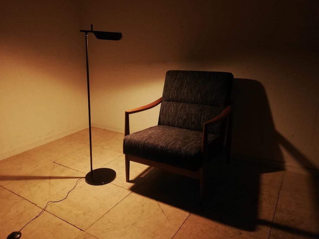 モデルルーム展示品 FLOS TAB black 2024年製