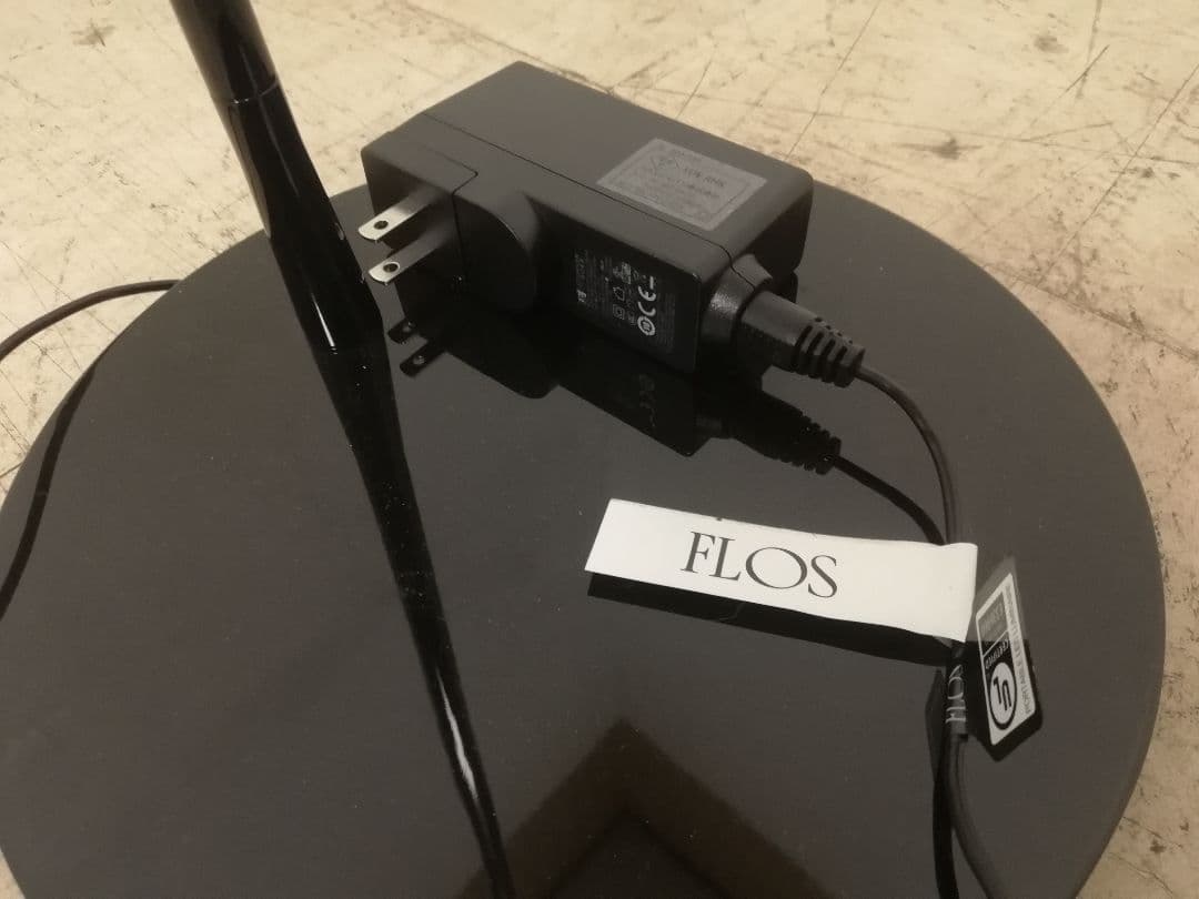 モデルルーム展示品 FLOS TAB black 2024年製