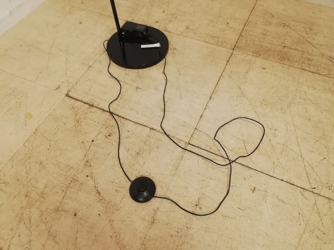 モデルルーム展示品 FLOS TAB black 2024年製