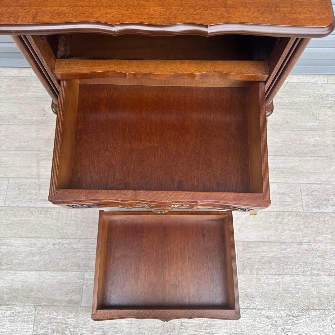 展示品　イタリア　クラウディオサオンチェッラ　コンソール　チェスト猫脚　彫刻