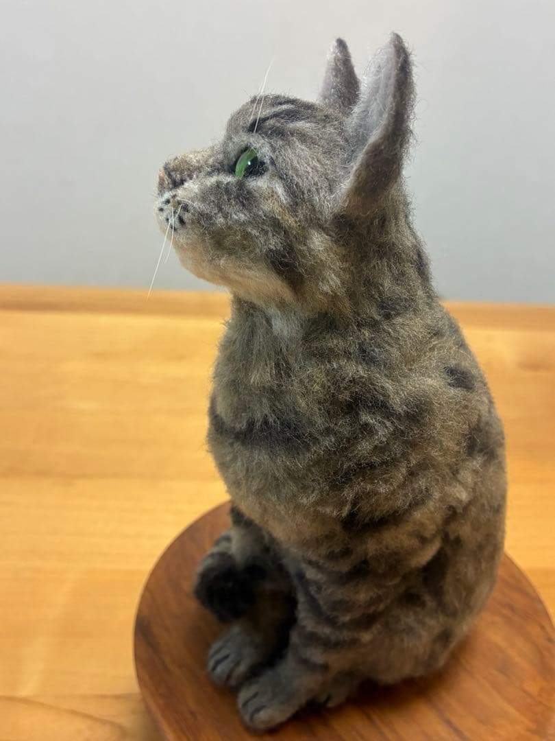 羊毛フェルト　猫　お座り