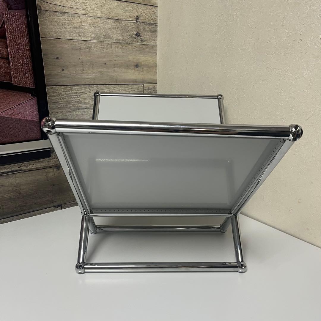 USM Haller ハラーシステム book stand 色：ライトグレー