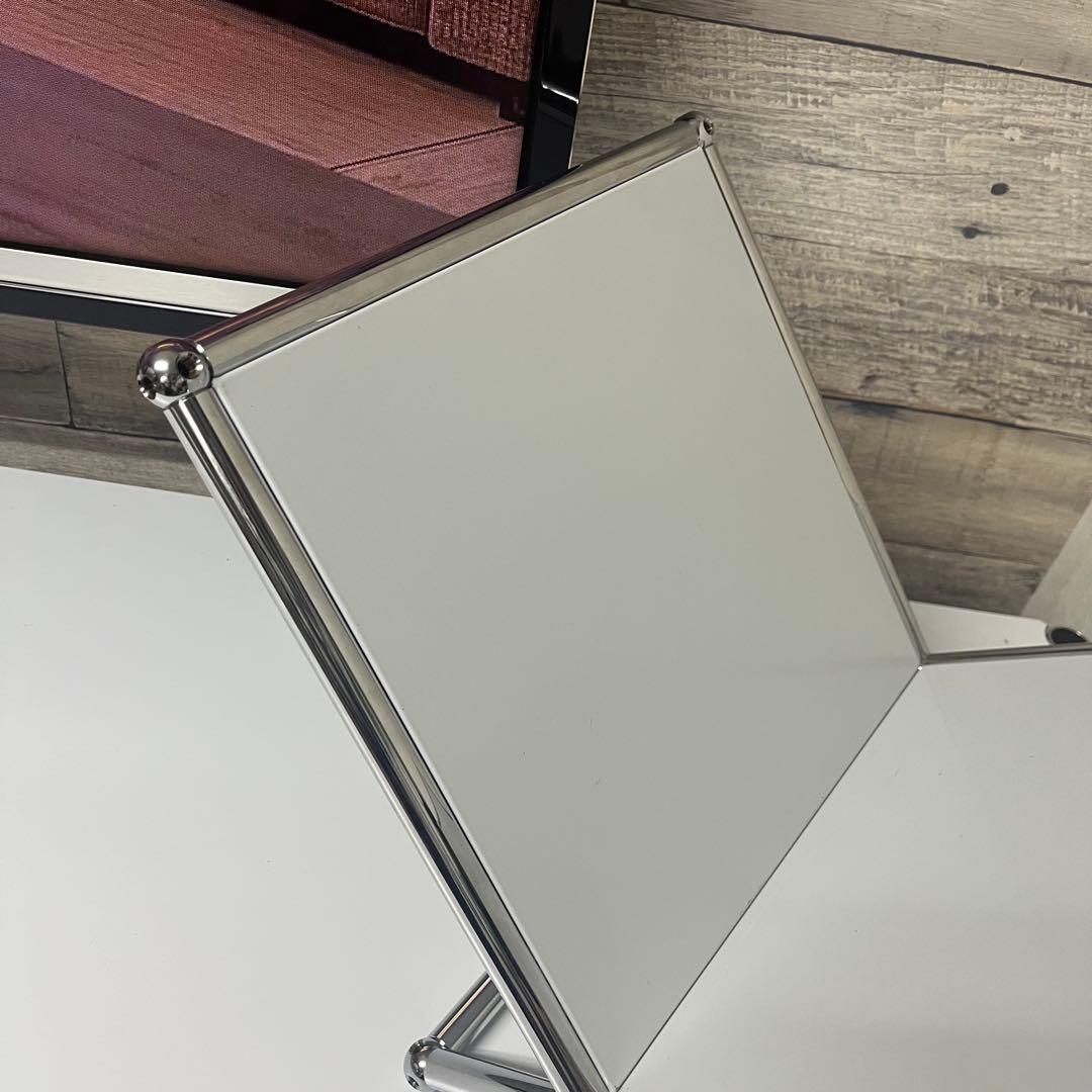 USM Haller ハラーシステム book stand 色：ライトグレー