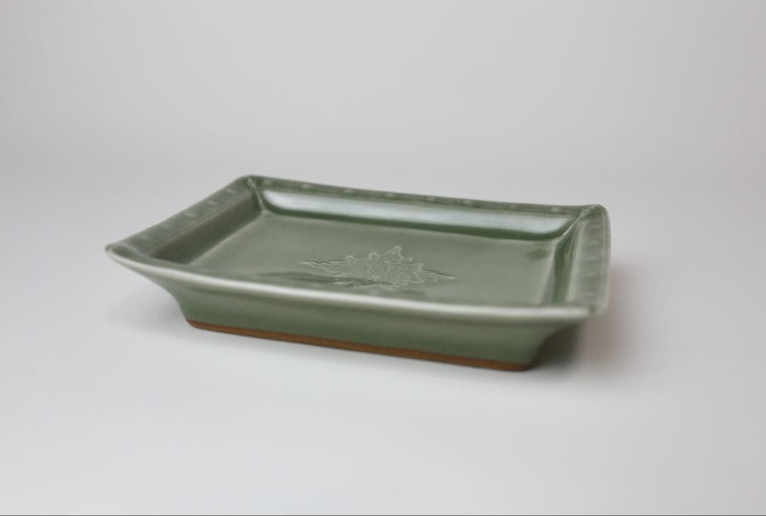 青磁　陽刻唐草　四方皿　菓子器　煎茶器　煎茶道具　白川　三田青磁？懐石料理　5枚