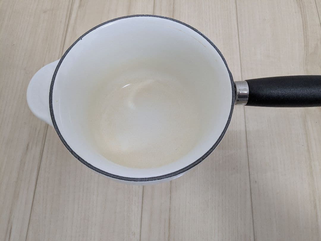 LE CREUSET ホワイト片手鍋　ソースパン　ル・クルーゼ