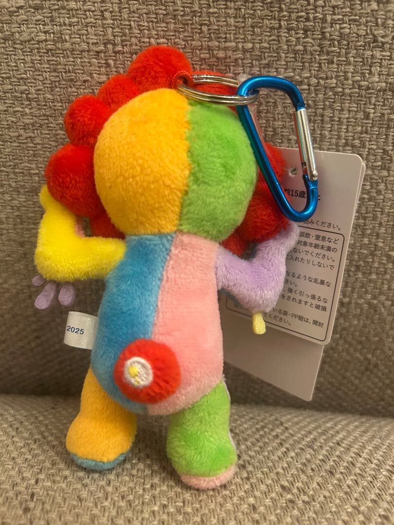レインボーミャクミャク　万博会場限定　カラビナ付き　カラフル