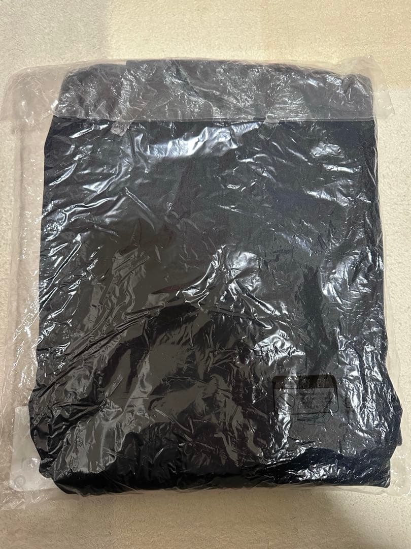 【新品未開封】呪術廻戦　高専ジャージ　五条悟モデル 【缶バッジ付き】